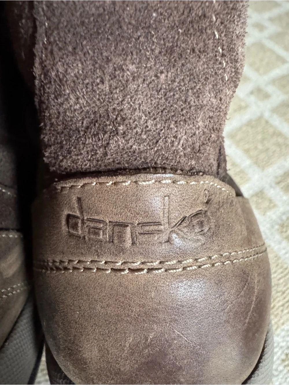 Dansko Candace Waterproof Winter Boots Brown Suede Vibram EU 40 (US 9.5-10)